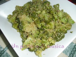 broccoli saltati pangrattato acciughe