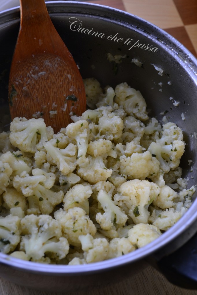 zuppa di cavolfiore con patate ricetta light (5)