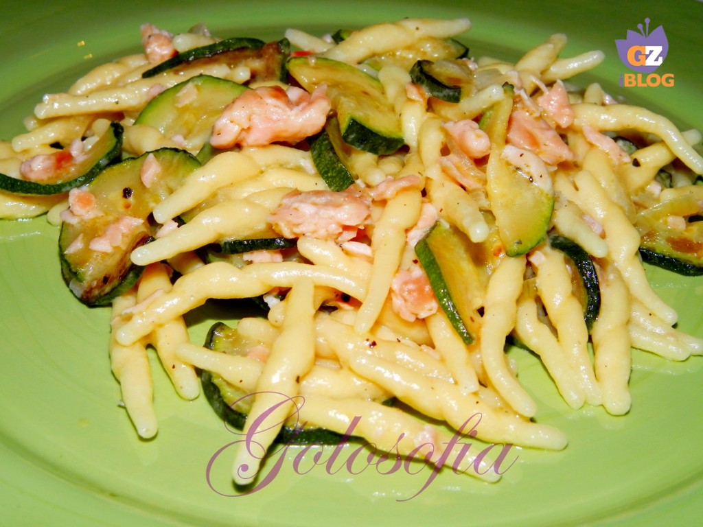 Trofie con salmone e zucchine ricetta semplice stuzzicante for Primi piatti ricette