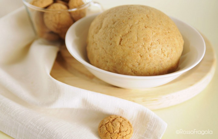 Pasta Frolla agli amaretti – ricetta base per biscotti e crostate