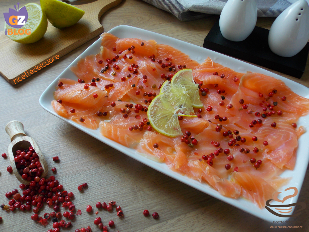 Carpaccio di salmone al pepe rosa e lime by ricettedelcuore for Salmone ricette
