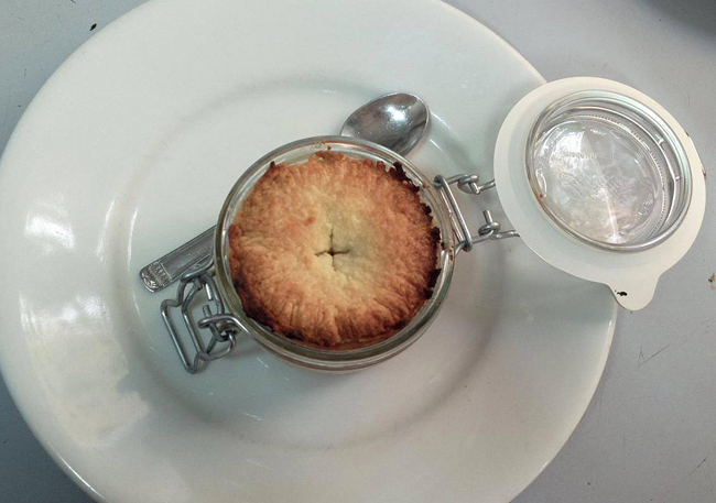 Mini crostata di mele in vasetto - Apple pie in a jar