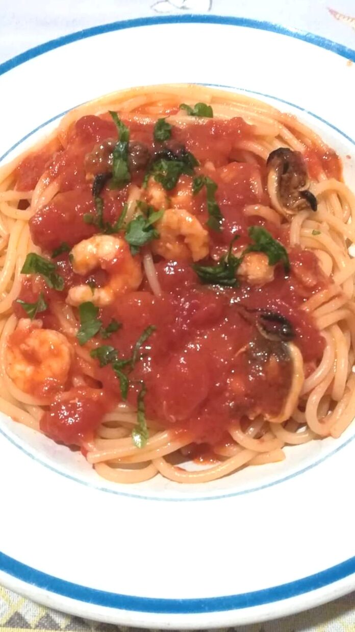 spaghetti cozze e gamberetti