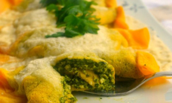 Crespelle di quinoa con spinaci e mandorle | Ricetta vegan e gluten free