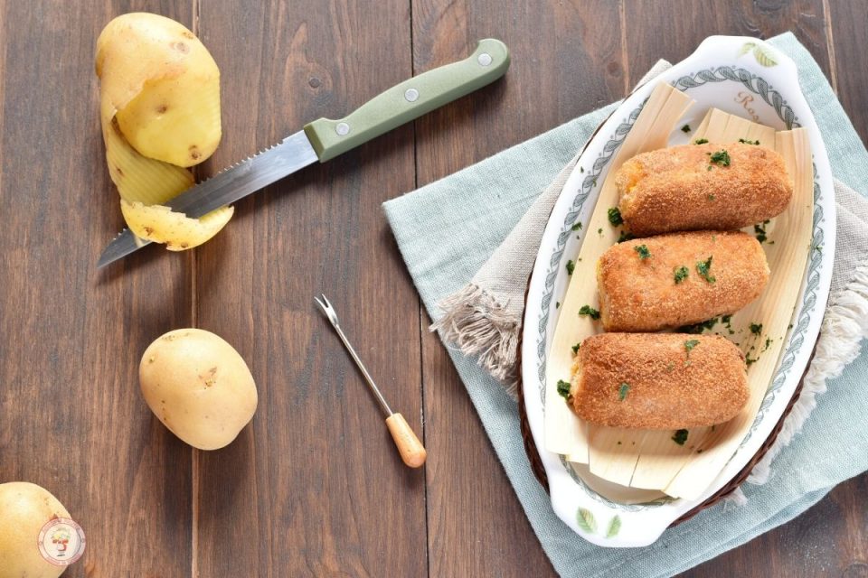 Crocchette di patate con provola o crocchè napoletano (1)