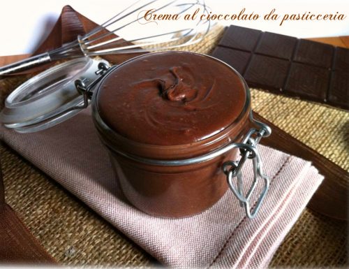 Crema al cioccolato da pasticceria