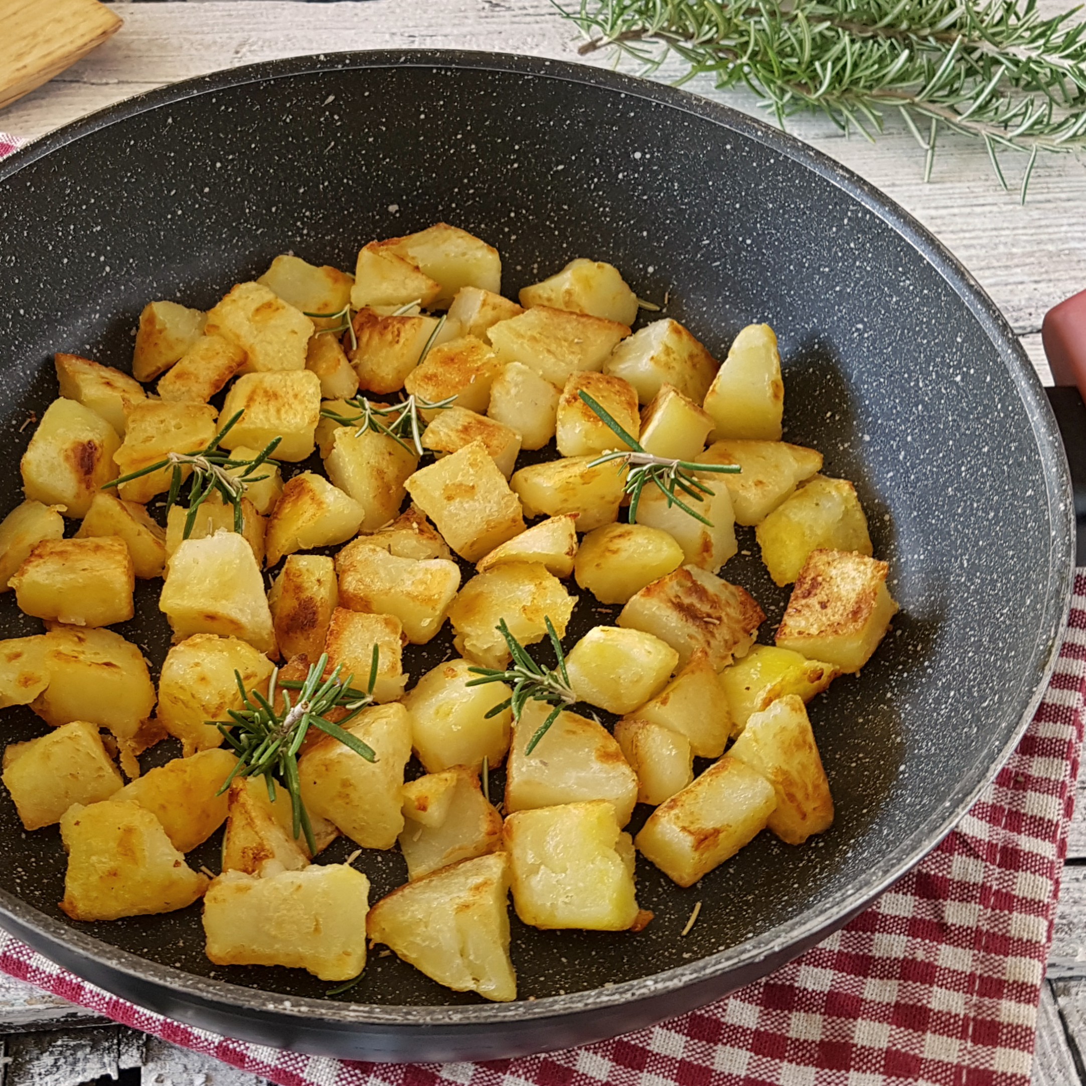 patate croccanti in padella