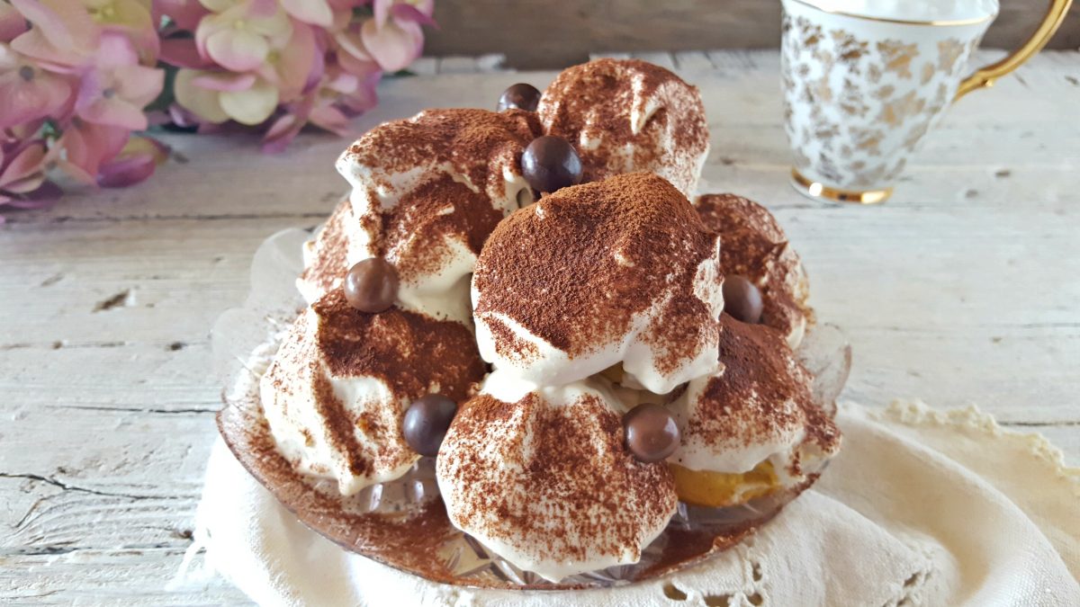 profiteroles tiramisù