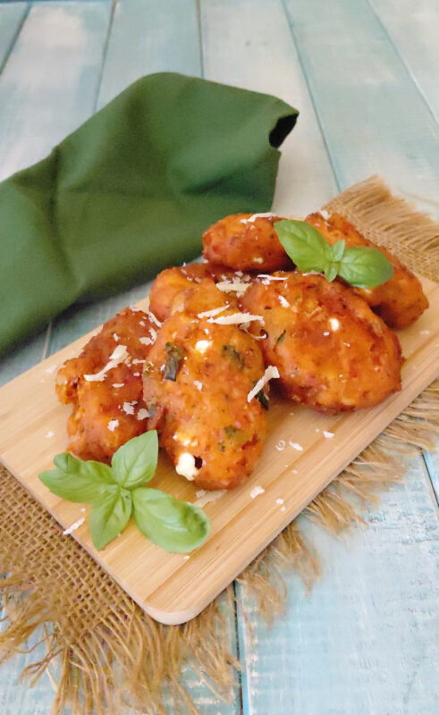 FRITTELLE DI POMODORO E FORMAGGIO