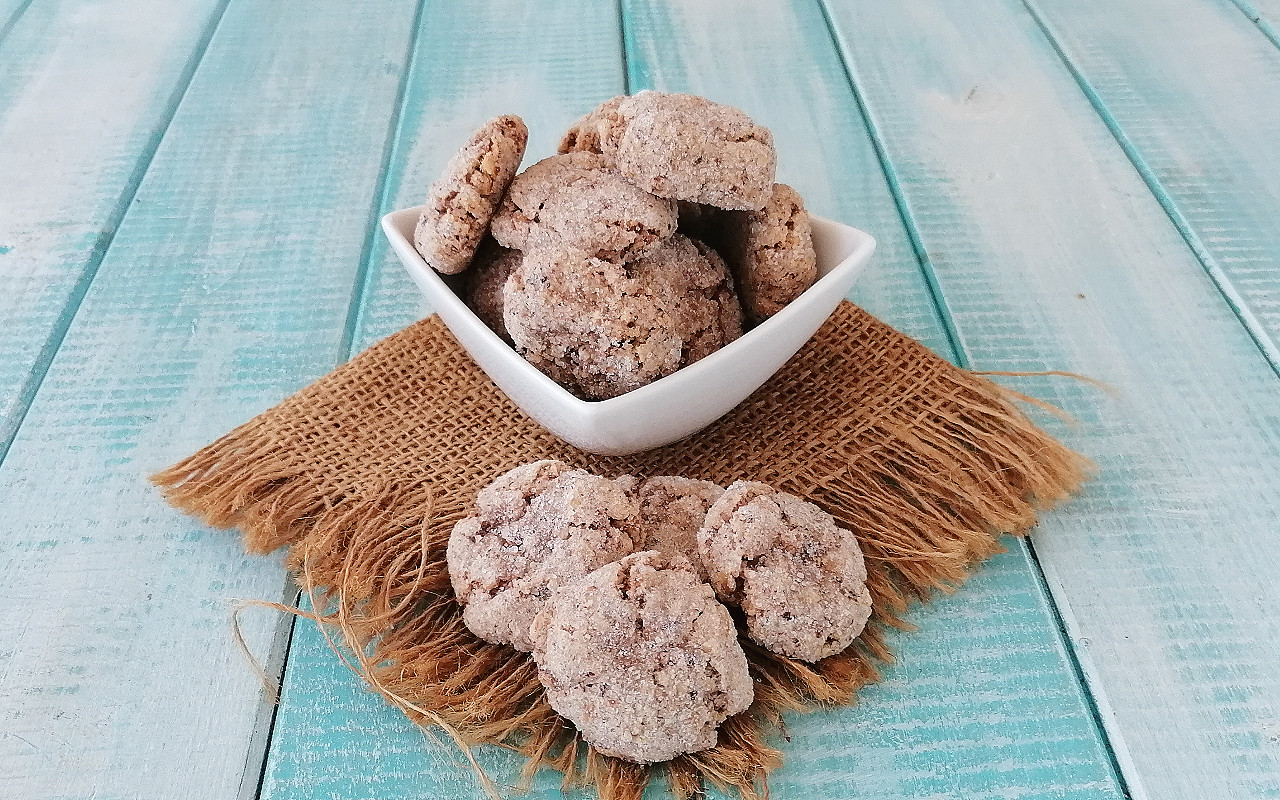 amaretti pugliesi