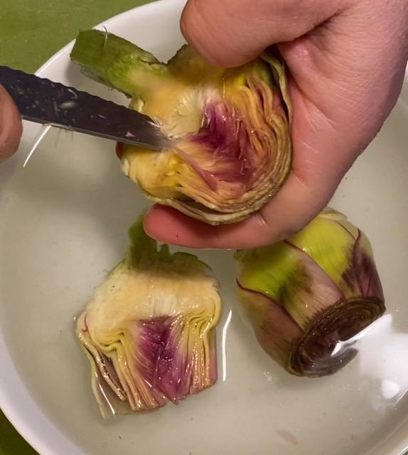 Immergere in acqua acidulata