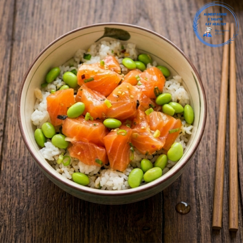 Bowl di salmone estiva con riso ed edamame: fresca, veloce e proteica