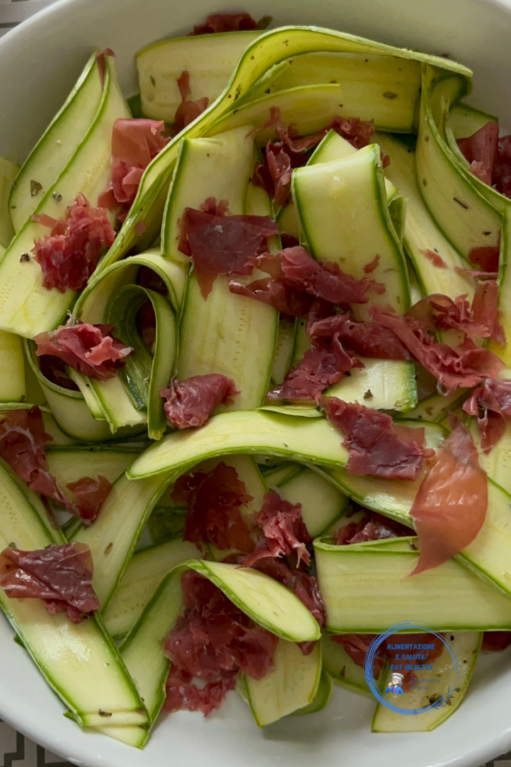 Carpaccio di zucchine crude e bresaola: fresco e senza cottura