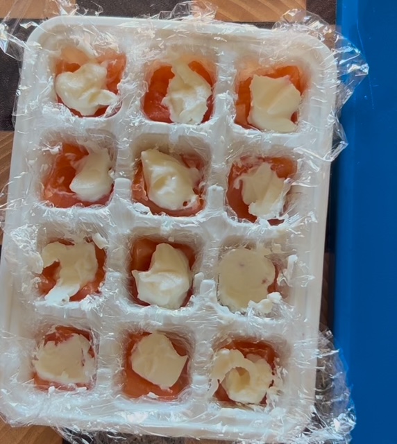 Mettere il formaggio spalmabile