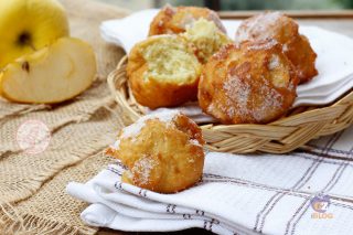 FRITTELLE RICOTTA E MELE