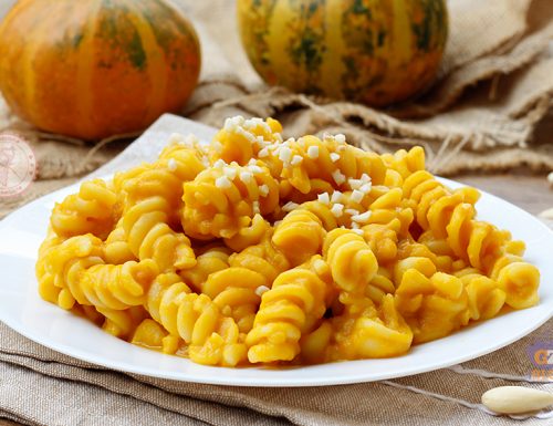 PASTA ZUCCA E MANDORLE CREMOSA