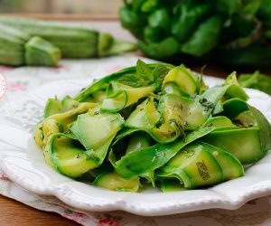 INSALATA DI ZUCCHINE