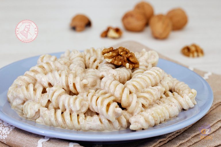 PASTA CON LE NOCI SENZA PANNA ricetta pronta in 5 Minuti