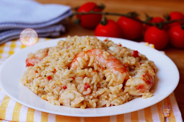 RISOTTO CON GAMBERI e pomodorini ricetta facile veloce