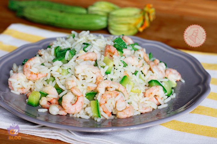 INSALATA DI RISO ZUCCHINE GAMBERETTI