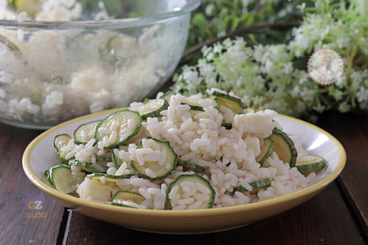 insalata di riso zucchine mozzarella
