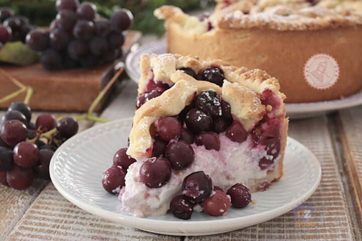 CROSTATA CON UVA FRAGOLA