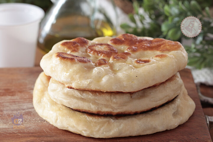 PANE ALLO YOGURT IN PADELLA