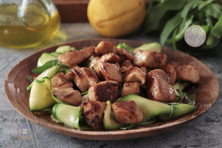 Insalata di pollo e zucchine