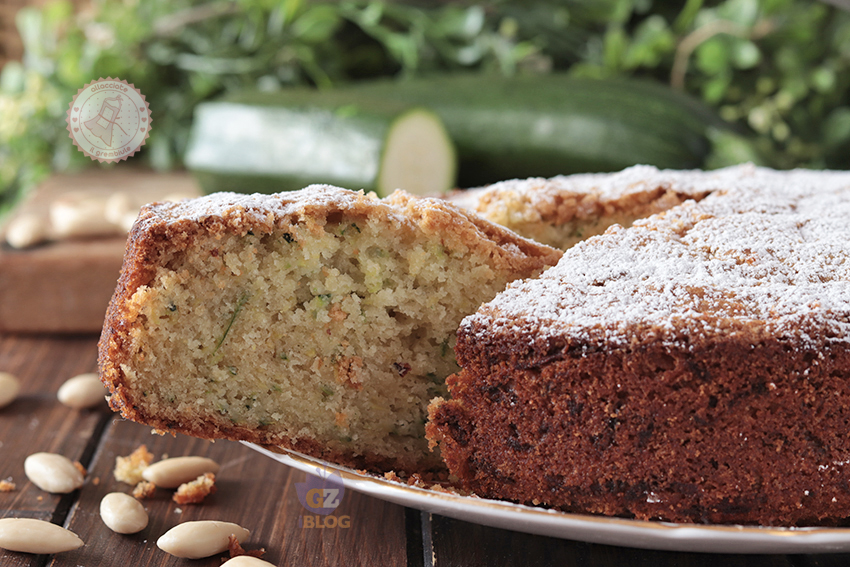 Torta dolce di zucchine ricetta senza burro facile per colazione