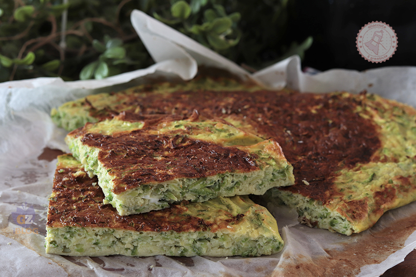 Frittata di zucchine in friggitrice ad aria ricetta con zucchine crude