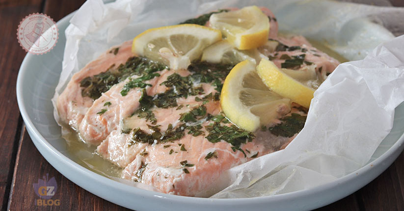 Salmone al cartoccio ricetta secondo piatto facile e veloce