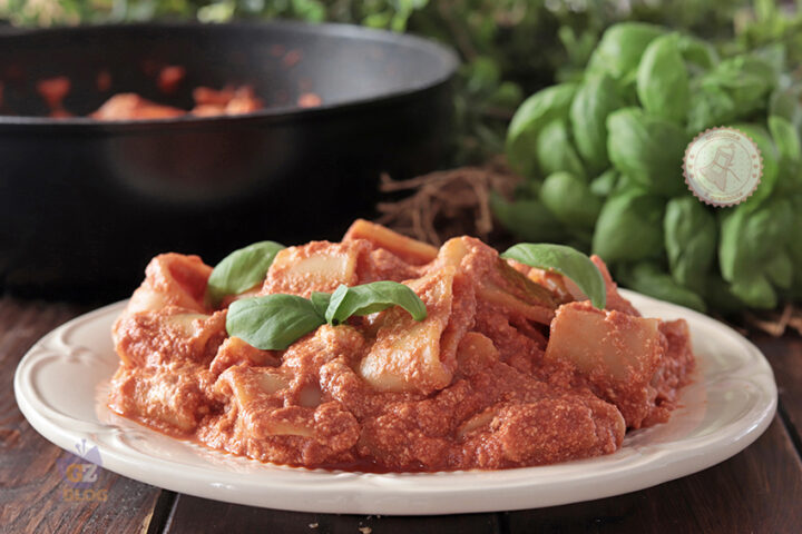 Pasta pomodoro e ricotta