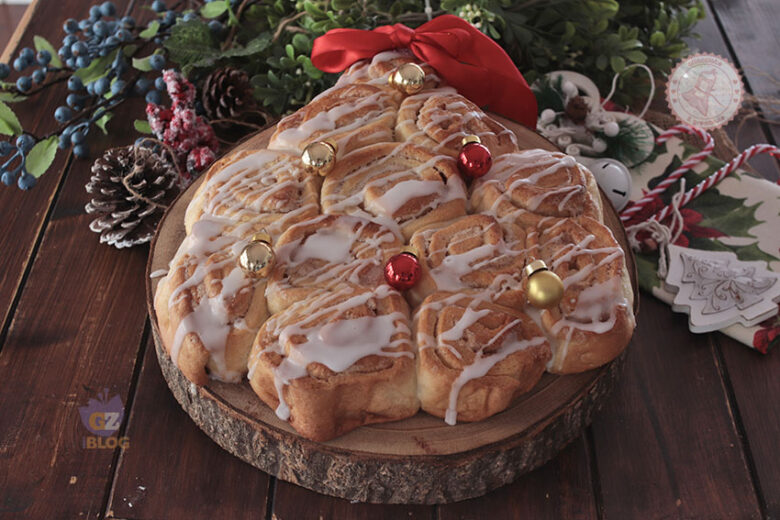 Albero di cinnamon rolls