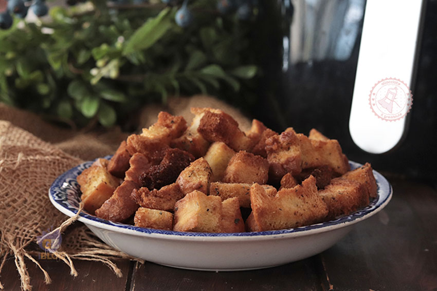 Crostini in friggitrice ad aria