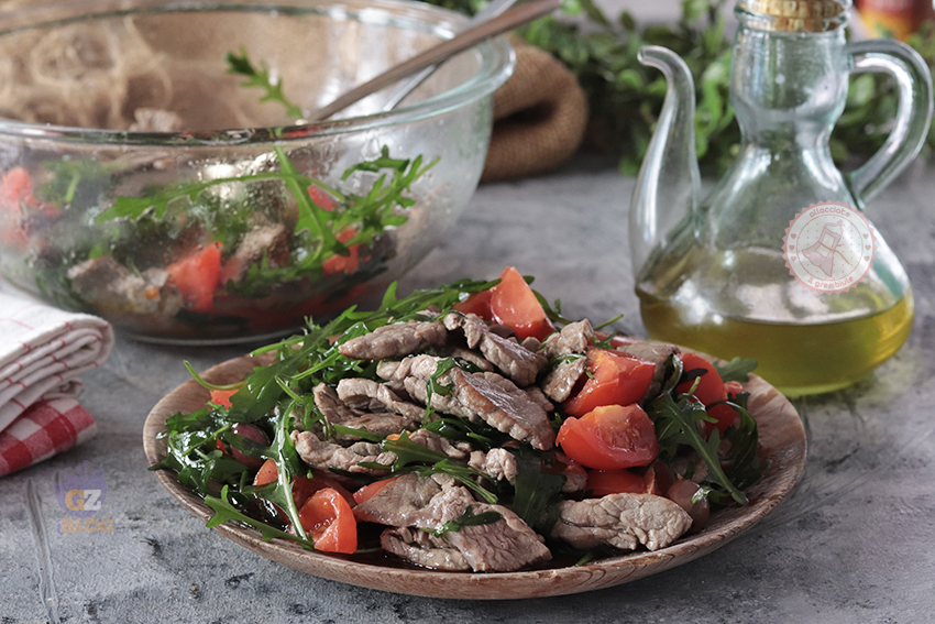 Insalata di straccetti di manzo
