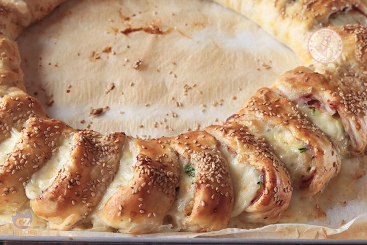 ciambella di pasta sfoglia con zucchine prosciutto cotto e formaggio