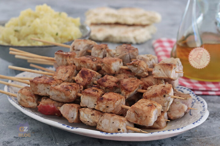 Souvlaki spiedini di carne greci