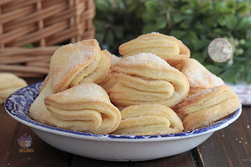 Biscotti russi al formaggio