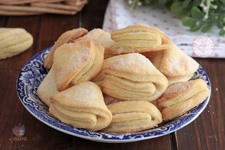 Biscotti russi al formaggio