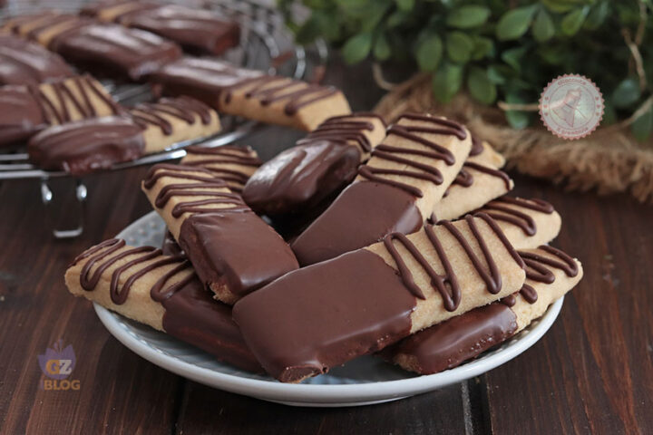 Biscotti di frolla al cioccolato