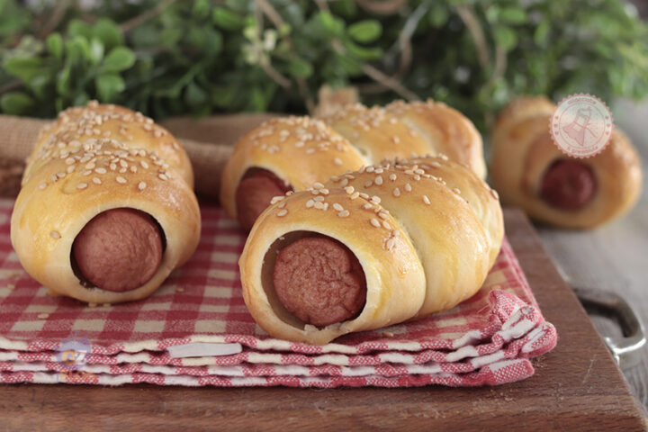 ROLLO CON WURSTEL