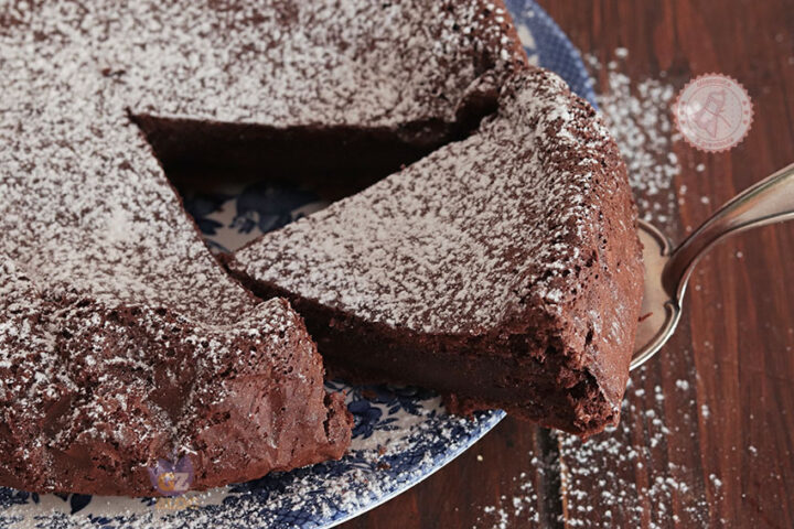 Torta albumi e cioccolato