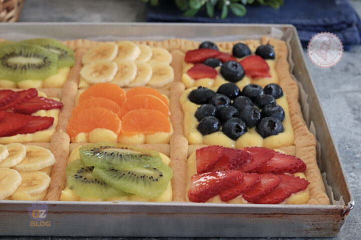 crostata di frutta a scacchi