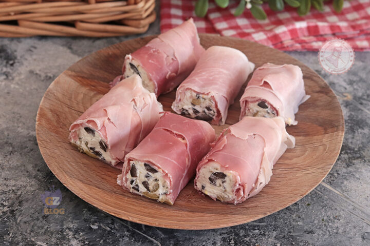 Involtini di prosciutto farciti