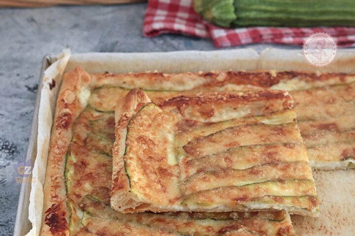 Sfogliata di zucchine e stracchino