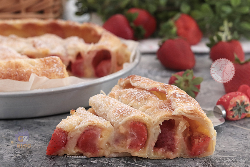 Torta arrotolata fragole e crema