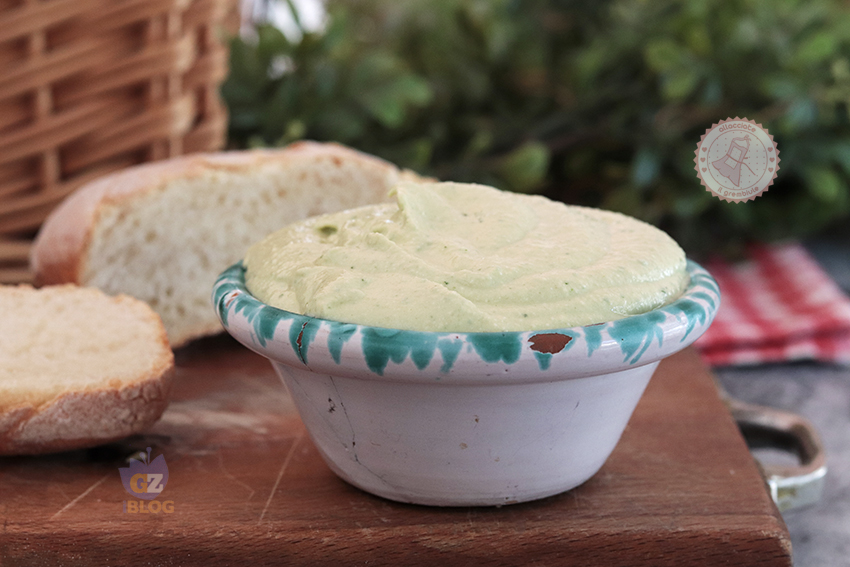 Crema di feta e olive ricetta