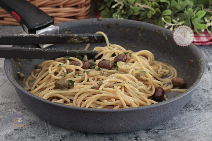 Pasta alla puttanesca senza pomodoro ricetta