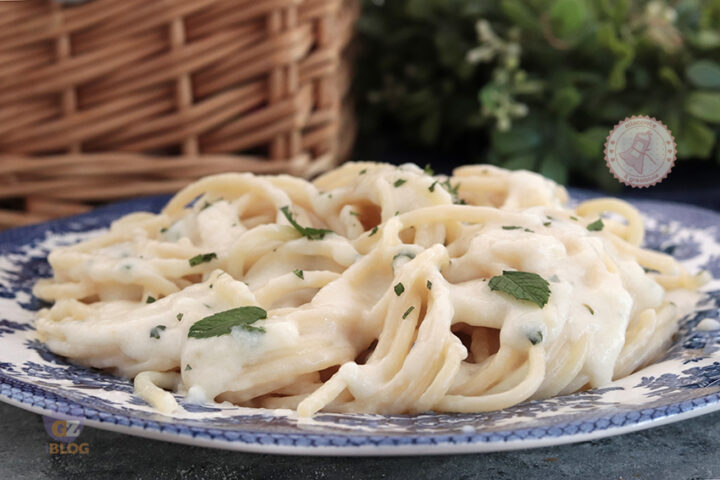 Pasta menta e pecorino ricetta