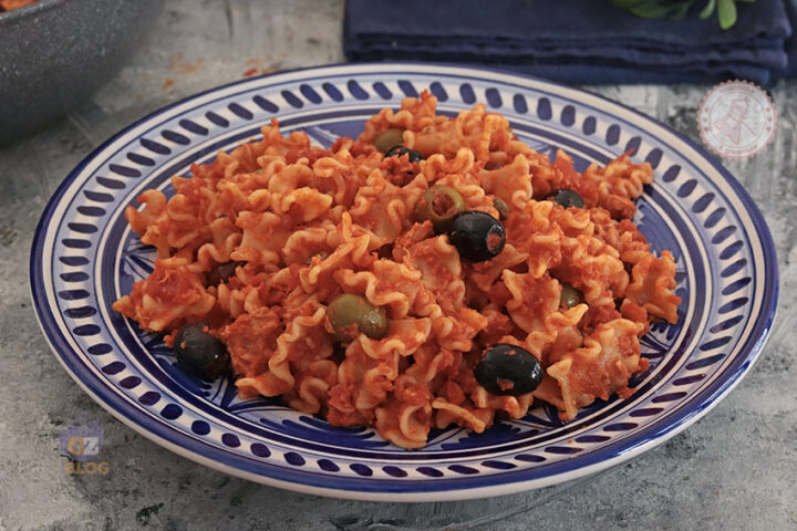 pasta tonno olive e pecorino ricetta